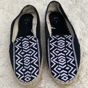 Gap black embroidered espadrilles